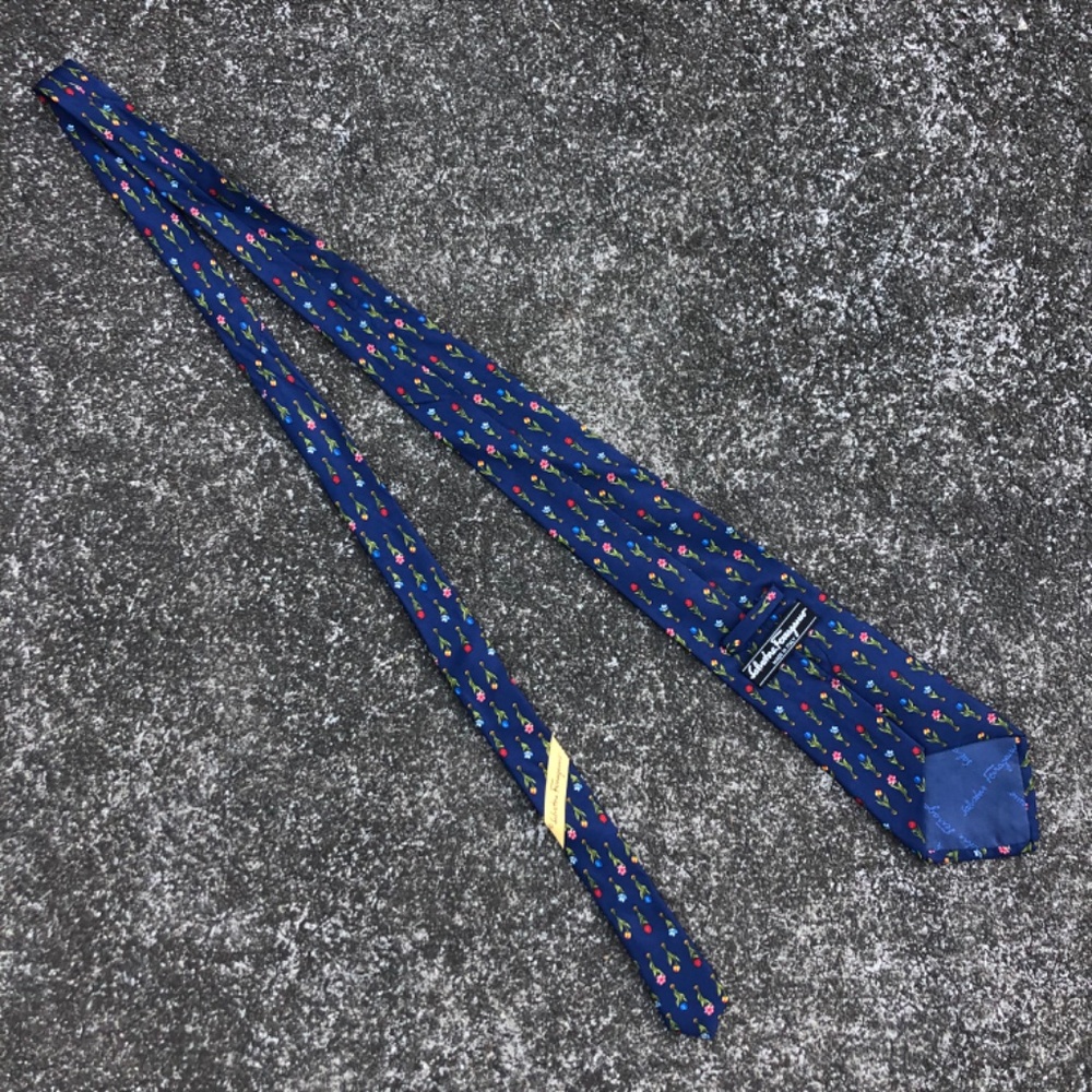 Vintage Ferragamo Silk Tie - Picture 3 of 8